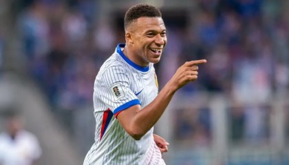 法国2比0胜乌克兰，多数据显示姆巴佩已经是当世第一